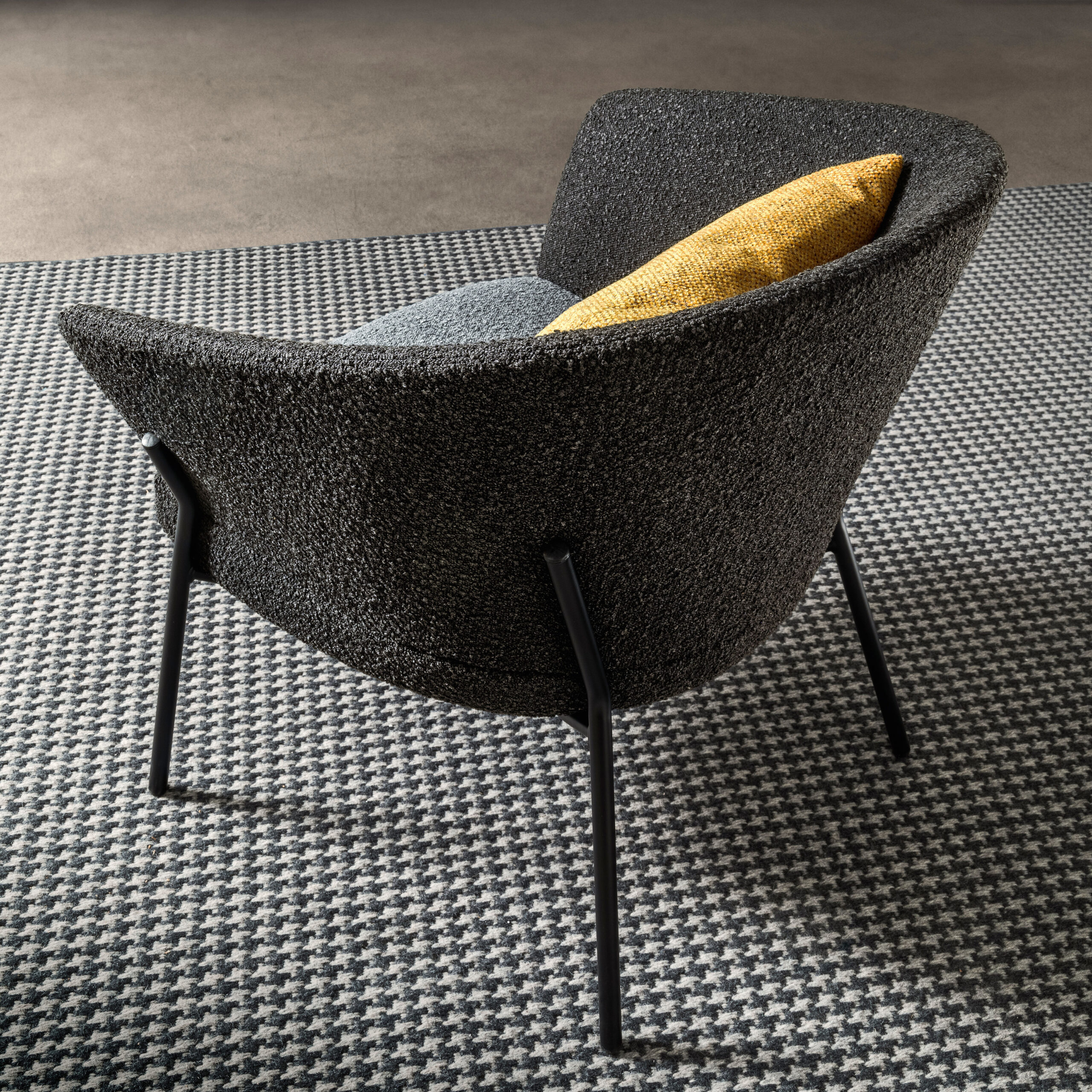 allen-allen-small-poltrone-samoa-divani-01-scaled