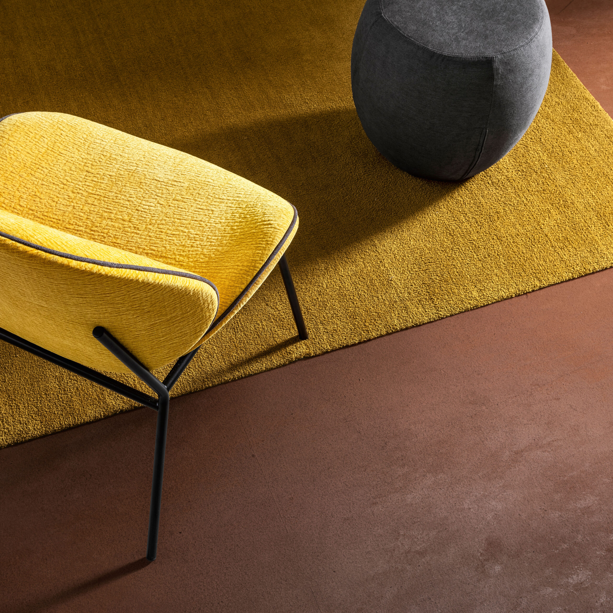 pinko-poltrone-samoa-divani-dettaglio-scaled